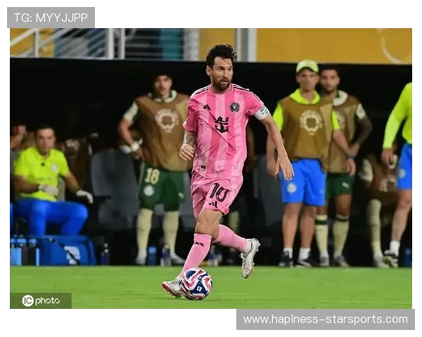 梅西领衔迈阿密国际豪取三连胜冲击季后赛席位全队状态火热引发球迷热议