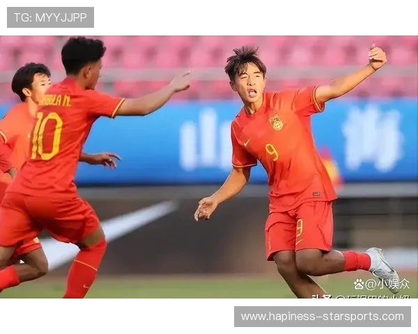 豪门对决再掀高潮国足新星闪耀赛场引发球迷热烈讨论全球关注升温持续